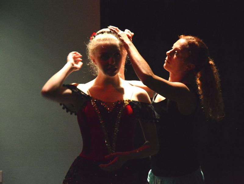 Professional Dance Teachers in Wilmington NC mentor and inspire dance students.